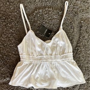 Forever 21 White Cropped Spaghetti Strap V-Neck Ruffle Tank Top Size Large NWT